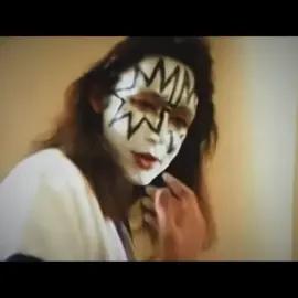 RIP #acefrehley 💔🕊️I can’t believe he’s gone. He inspired so many guitarist and musicians including myself over the span of his 50+ years long career. He’s legacy will live on in the hearts of all KISS fans and others he inspired #acefrehleyedit #rip #KISSARMY #thespaceman @KISS @Ace Frehley 