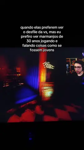 nem sabia que tinha desfile até esse ano kkkkk #alanzoka #devour #foryou #foryoupage #fyp 