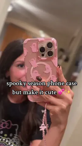 spooky season phone setup ft. @velvetcaviar because you know we do spooky cute over here. pink ghosts and bling, my dream 👻💕 #phonecase #spookyseason #halloween #phoneaccessories #fallaesthetic 