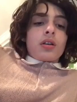 Me when I don't know what song is playing #finnwolfhard #viral #itcast #clips #itmovie #fyp #it2017 #itcast2017 #funny #itchapter2 #strangerthings #richietozier #mikewheeler