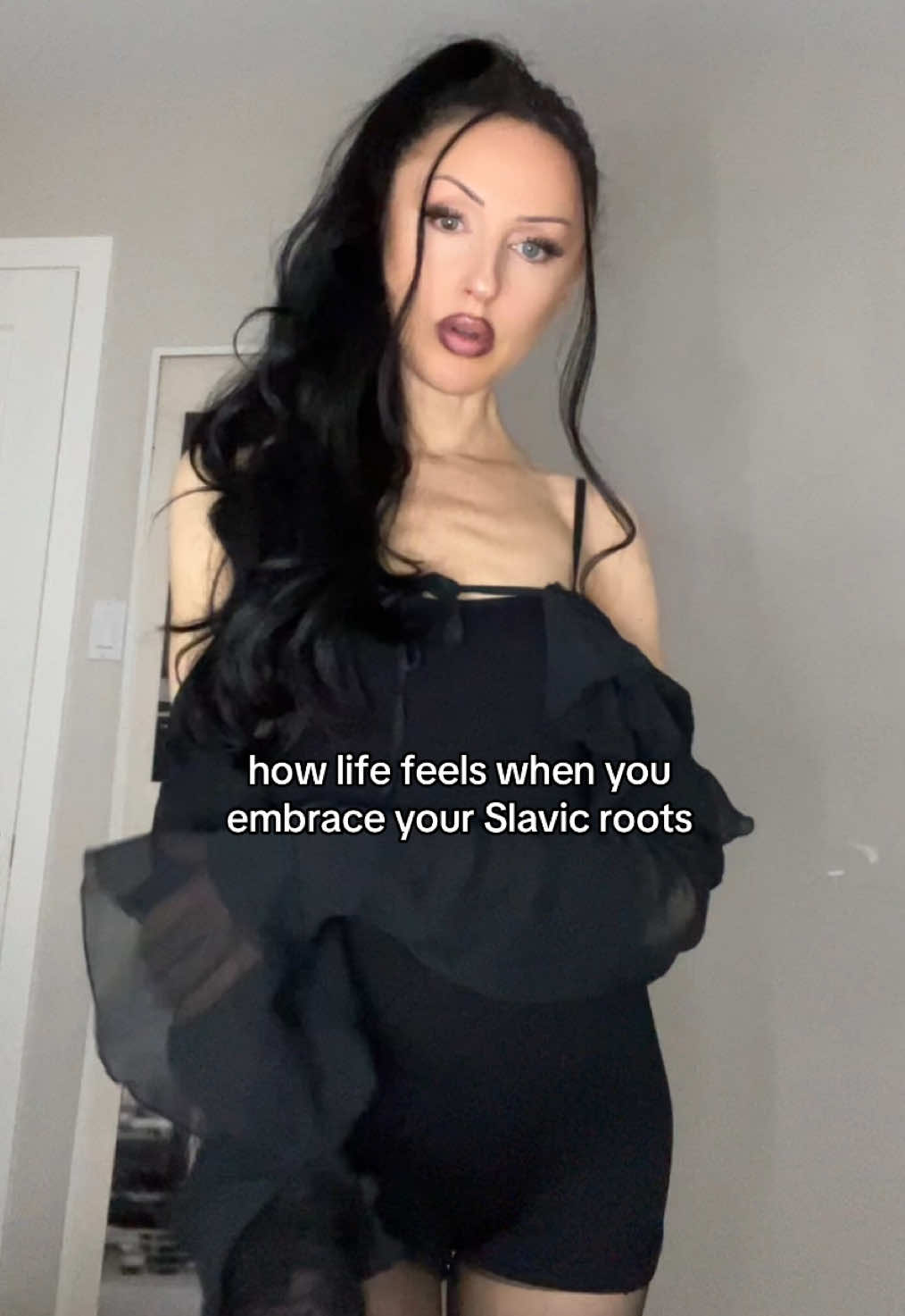 Greek Ukrainian 🧛🏻‍♀️🪽