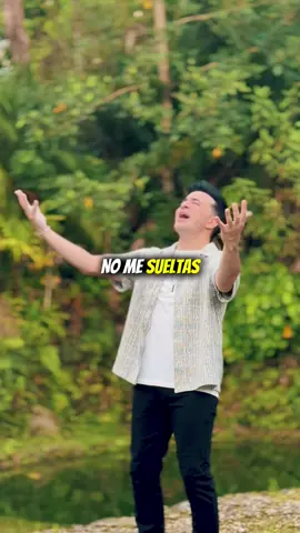 No sueltas mi mano ❤️‍🔥👀🙌🏻 cerca de los 100.000 en YouTube 😮 Comparte este reel con alguien que necesite hacer esta declaración poderosa!