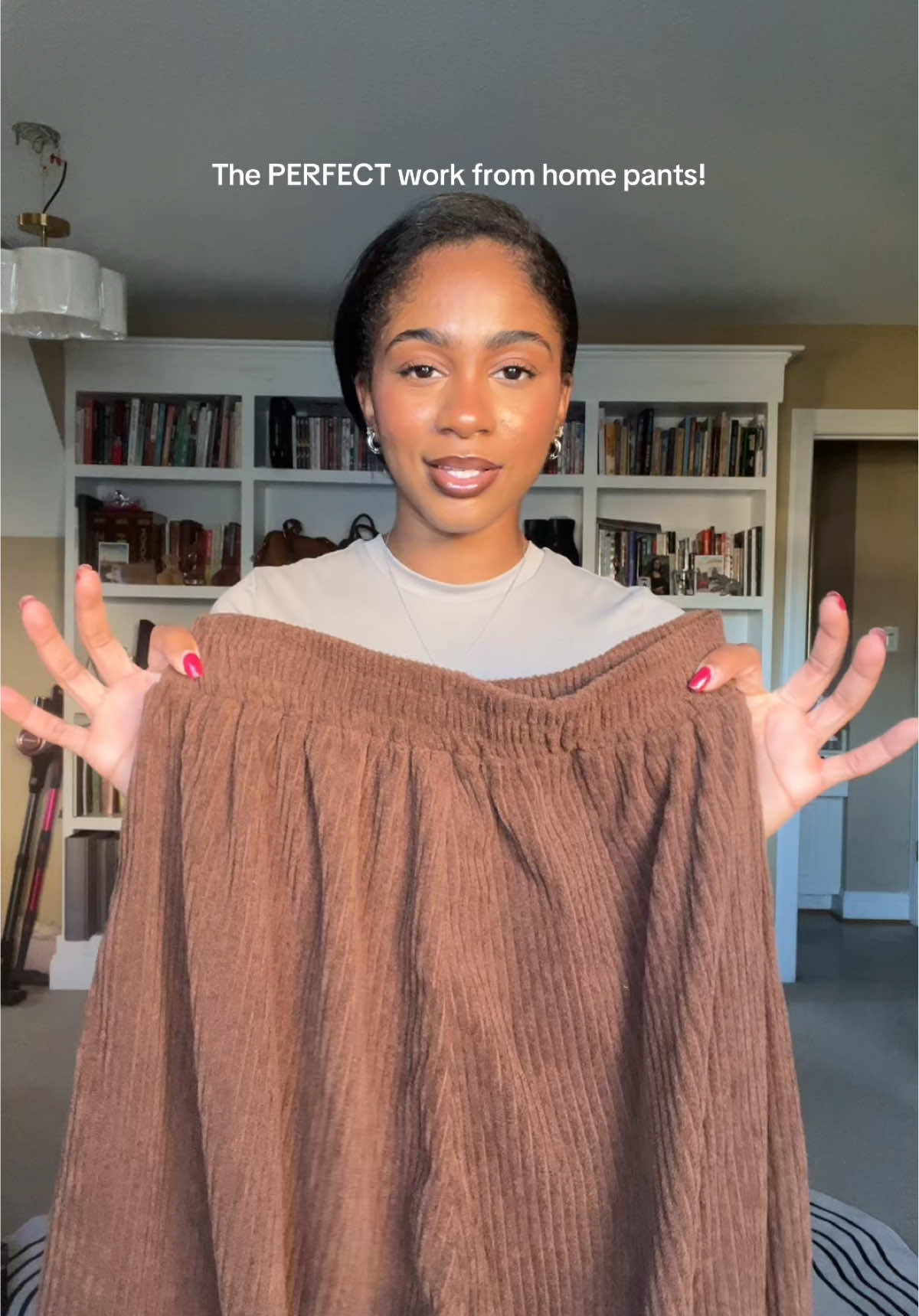 The PERFECT work from home pants! Comfortable like pajama pants but cute enough to be an outfit👏🏾 I legit wear these every single day…AND FOR THE FALL?!….yeah #workfromhome #wfhlife #homeoutfits #tiktokshopdeals #loungepants 
