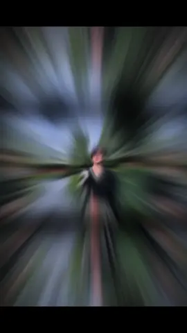 :Tên thật: Pongsapak Oudompoch (พงศภัค อุดมพงษ์) Nghệ danh: Santa (ซานต้า) Ngày sinh: 5 tháng 11 năm 2003 Quốc tịch: Thái Lan Nghề nghiệp: Diễn viên, người mẫu Công ty quản lý: GMMTV --- 🎬 Một số phim tiêu biểu: My Only 12% (2022) – đóng cùng Earth Katsamonnat Be Mine Superstar (2023) My Precious the Series (2024) – đóng cặp với Perth Tanapon, tạo thành cặp đôi mới Perth–Santa được fan cực kỳ yêu thích --- 💫 Đặc điểm nổi bật: Santa có gương mặt điển trai, nụ cười tươi và diễn xuất tự nhiên. Anh được khán giả yêu mến nhờ tính cách dễ thương, thân thiện và khả năng diễn xuất ngày càng tiến bộ. Hiện tại, Santa và Perth là một trong những cặp đôi nổi bật nhất của GMMTV. #perthsanta#santapongsapak #gmmtv #ilovetiktok #xhuongtiktok🫶