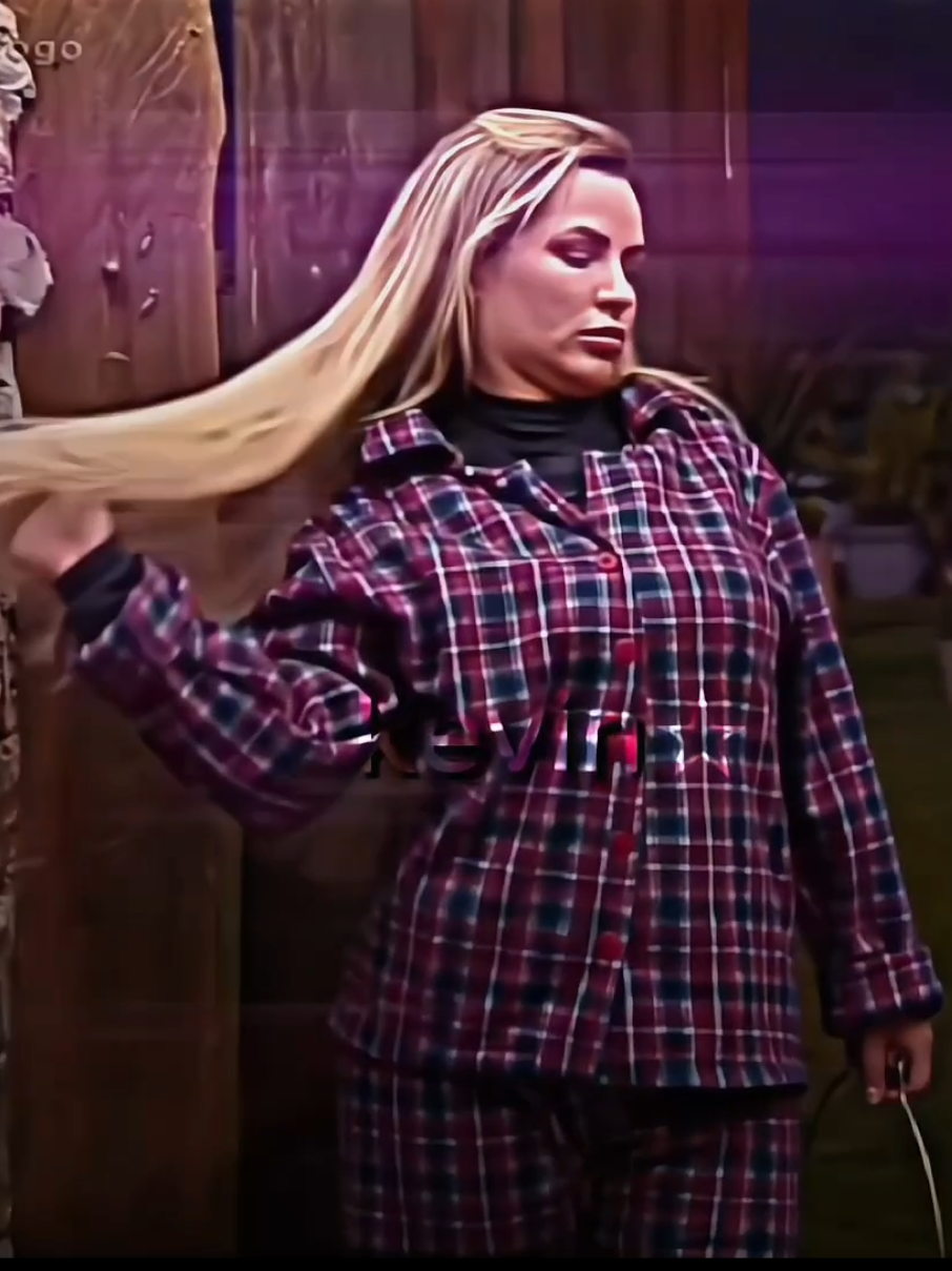 SE BELISCA, ACORDA!  . . . . #deolanebezerra #afazenda #afazenda14 #edit #viral 