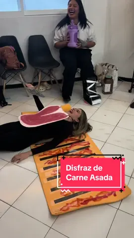 Fui de carne asada a mi escuela 🥩#disfraz de #carneasada #custom #halloweenlook 