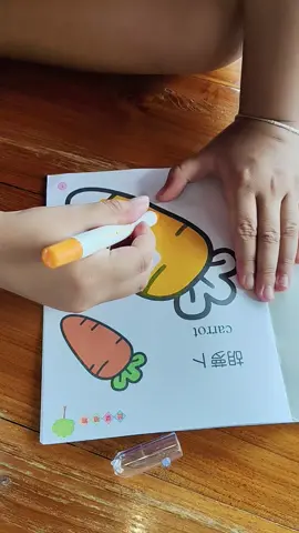 สีเทียนพร้อมสมุดระบายสี#สีเทียนเด็ก #สีเทียนปลอดสารพิษ #สีเทียน #นายหน้าtiktokshop #แม่พี่เกรซน้องกูล 