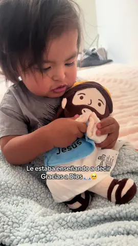 Un peluche que transmite paz, amor y Fé, ideal para los pequeños o para un regalo 🙏🏻❤️‍🩹 Gracias a Dios por sus bendiciones 🥺🙏🏻 #muñeco #jesus #peluchedejesus #jesusplushie #fe 