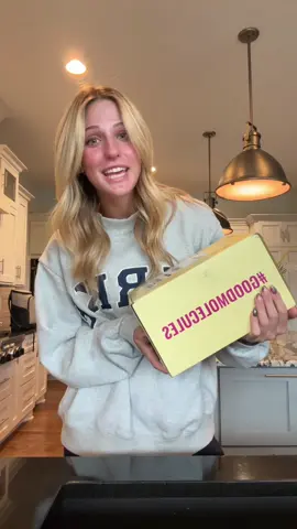 Go check out @Good Molecules  #fyp #skincare #viral #unboxing #trendy 