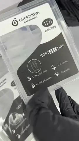 Tipspara Soft gel de la marca CHERIMOYA perfectos si te gustan los acabados naturales y rápidos ✨💚 Disponibles aquí en VIBRAS SHOP PZO 💕🛍️  Somos tienda Online 🛍️ Hacemos entregas personales en Unare ll y delivery en zonas de Puerto Ordaz ✨  Puedes comunicarte con nosotros al 04129444778 📲