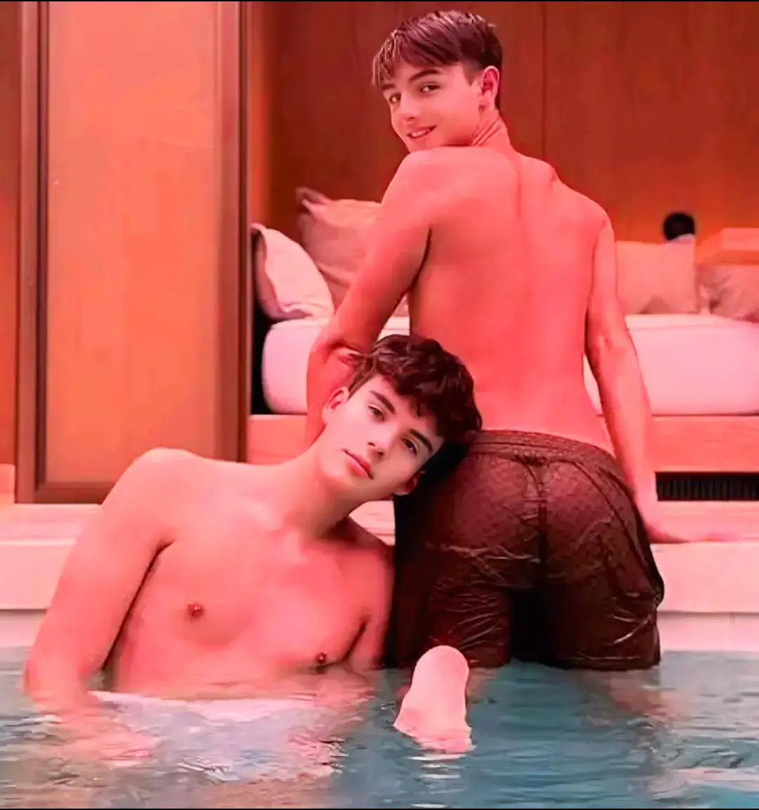 عزَيز و بالگلُب كٌل يَوم تحِلى . #حلوين_العراق_حلو  #البتك #شعب_الصيني_ماله_حل😂😂  #شفايف #اكسبلورexplore 