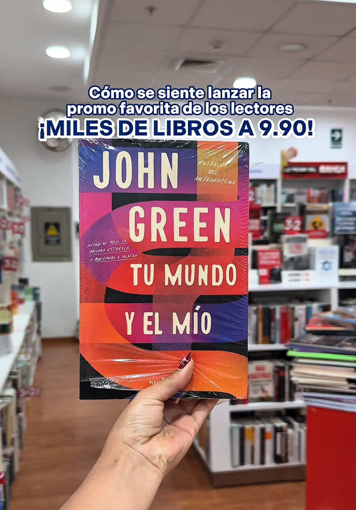Así nos sentimos al regresar con la promo favorita de los lectores 😍🎉 ¡Miles de libros a 9.90! 📚 Solo hasta el 26/10 👀 #libros #lectores #librostiktok #booklover #librostok 