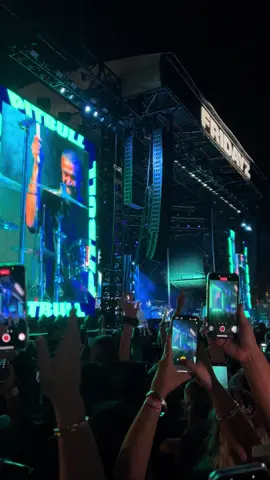 Do yourself a favour and go watch Pitbull live 🙏🏼🙏🏼🙏🏼 #pitbull #fridayzlive2025 #fridayzlivebrisbane #fridayzlive #brisbane 