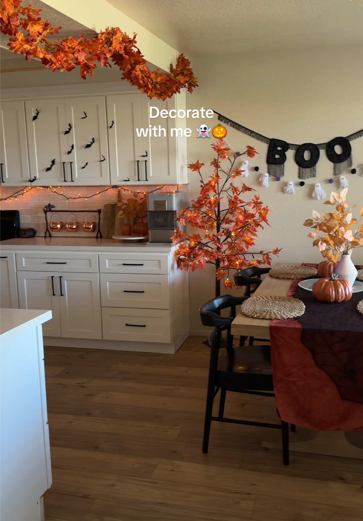 Decorate my kitchen with me 🎃✨ 👻  @Amazon @target @Walmart @Marshalls #halloweendecor #halloween #halloweenkitchendecor #falldecor #fall