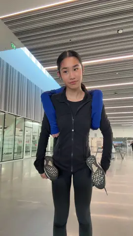 Its a Louis Vuitton backpack 🤓