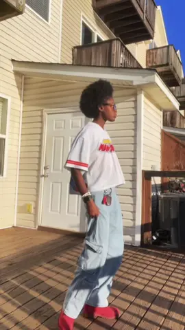Sumn slight. Yall dress up to go to school?#fitcheck #OOTD#chill #timbaland 