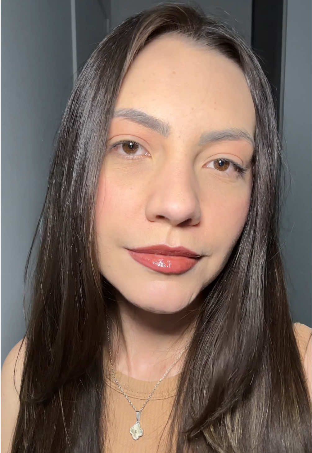 Maquiagem. Lip combo. Aprendi com a @NAI e gostei!! #maquiagem #lipcombo #labios #gloss 