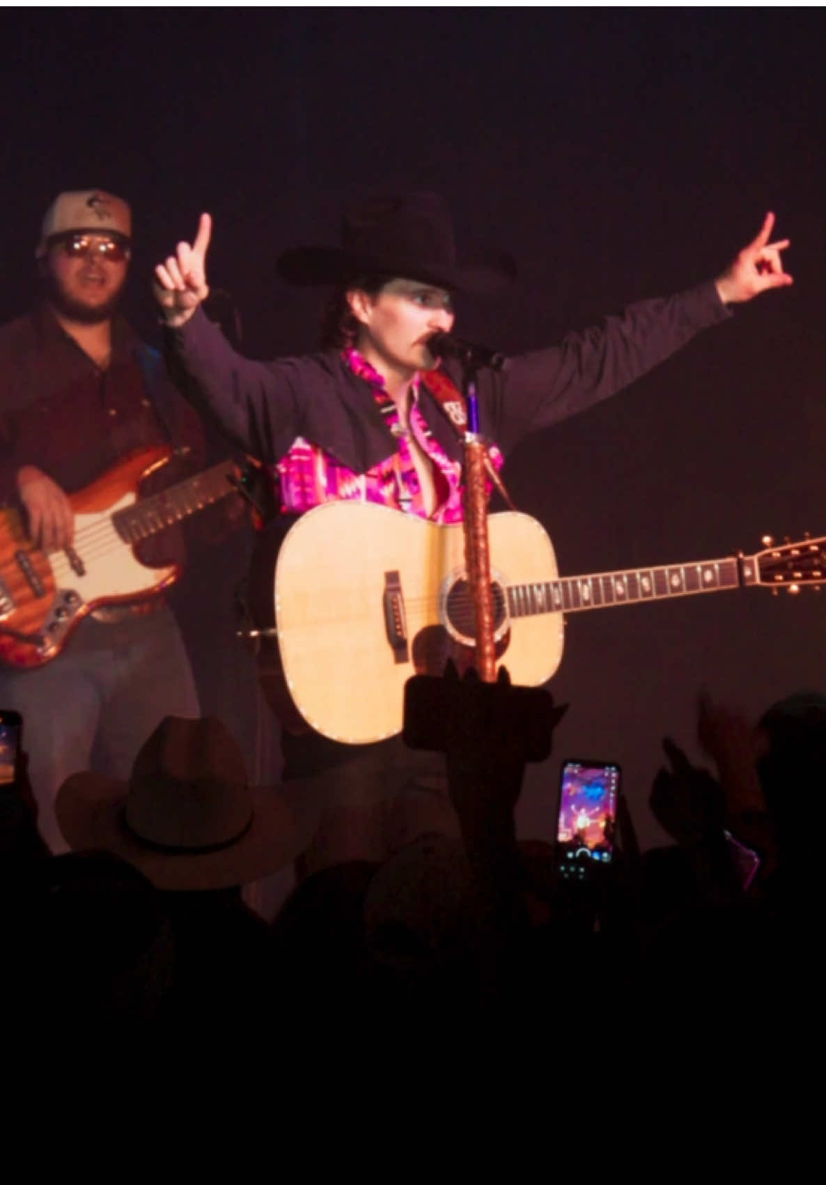 This one ain’t called Baby You Don’t.. it’s called Baby You Do #CountryMusic #BraxtonKeith 