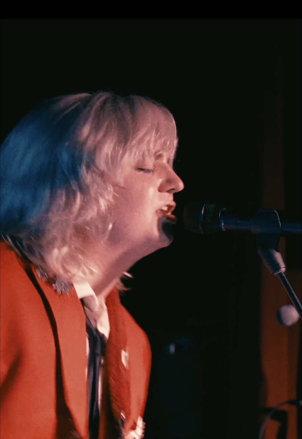 well, maybe just a little🌟#livemusic #rocktober #newmusic #artist 