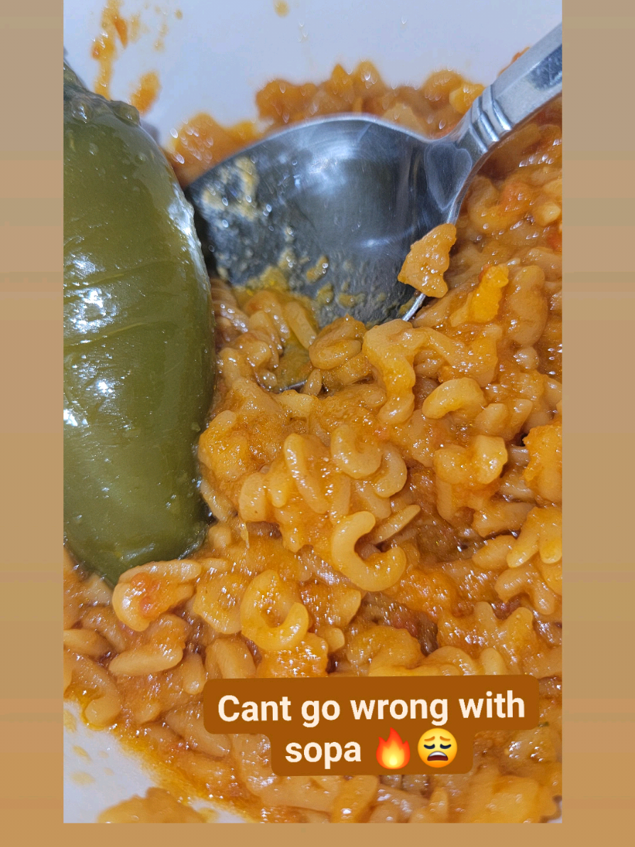 TF YOU MEAN YOU CANT COOK?? That's okay ghee gotcha 🤣🤣  follow , like , share , for more 🔥🔥🥴  #cookwithme #vivamexico🇲🇽 #soupszn #ladyghee #DinnerIdeas 