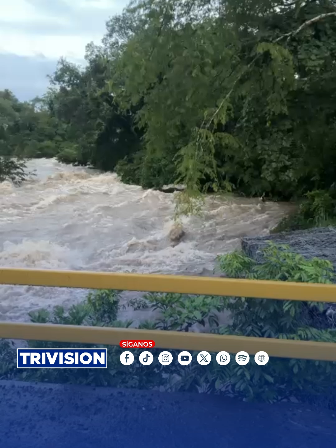 🔴#NoticiasTrivision|  Así luce el río Liberia la tarde de este viernes esto tras las lluvias de los últimos días.