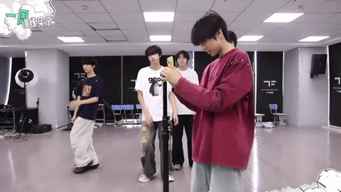 Sugar On My Tongue拍摄花絮 #tffamily_4th_generation #tffamily🇨🇳💫 #fyppppppppppppppppppppppp #fypシ゚ 