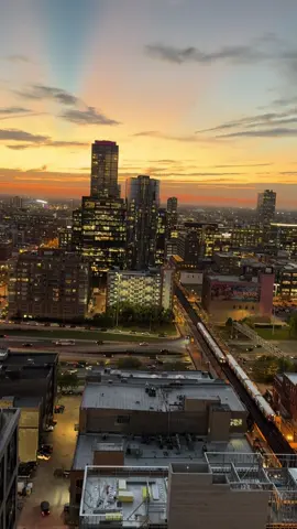 top 3 Chicago sunset #chicago #sunset #city #citylife 
