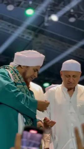 Guru mulia alhabib umar bin hafidz🥹❤️majelis rasulullah❤️ #habibumarbinhafidz  #monas #majelisrasulullah 