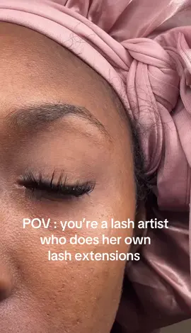 it took me foreverrrr honey literally the whole day but now i can say IM MY OWN LASH TECH #sneadsferrync #lashextensionsjacksonville #onslowcounty #topsailbeach 