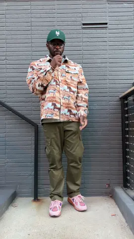 Quick fit check  #fitcheck #OOTD #fyp #StreetFashion #saintlouis @New Balance @Kith @Devil-Dog Dungarees @neweracap 