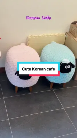 South Korea has so many adorable cafes! #koreancafe #koreancoffee #visitkorea #americaninkorea #foreignerinkorea 