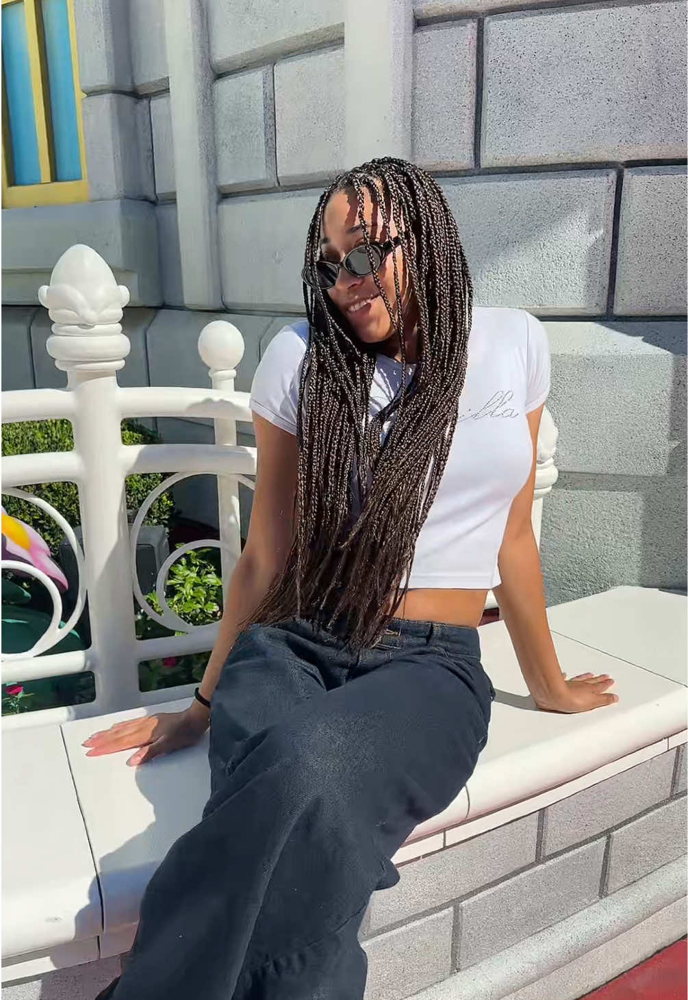 are you coming in or whattt #universalstudios #sabrinacarpenter 