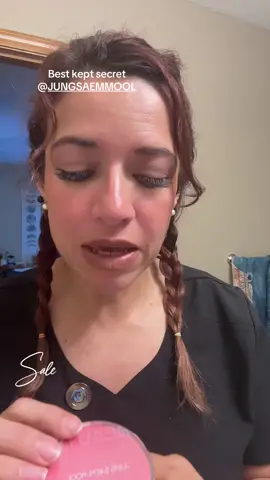 JUNGSAEMMOOL Beauty Belief Blush isn’t just pretty—this blush literally guides you to the perfect placement! Watch how the built-in cushion pad hugs right above my cheekbone for that lifted, natural glow. If you struggle with where to put your blush…this is the cheat code! Get the JUNGSAEMMOOL Beauty Belief Blush and let the design do the work. Tap Add to Cart for flawless cheeks every time @JUNGSAEMMOOL #J#JungsaemoolB#BeautyBeliefBlushP#PerfectCheekGlowblushhack #tiktokshopfalldealsforyou 