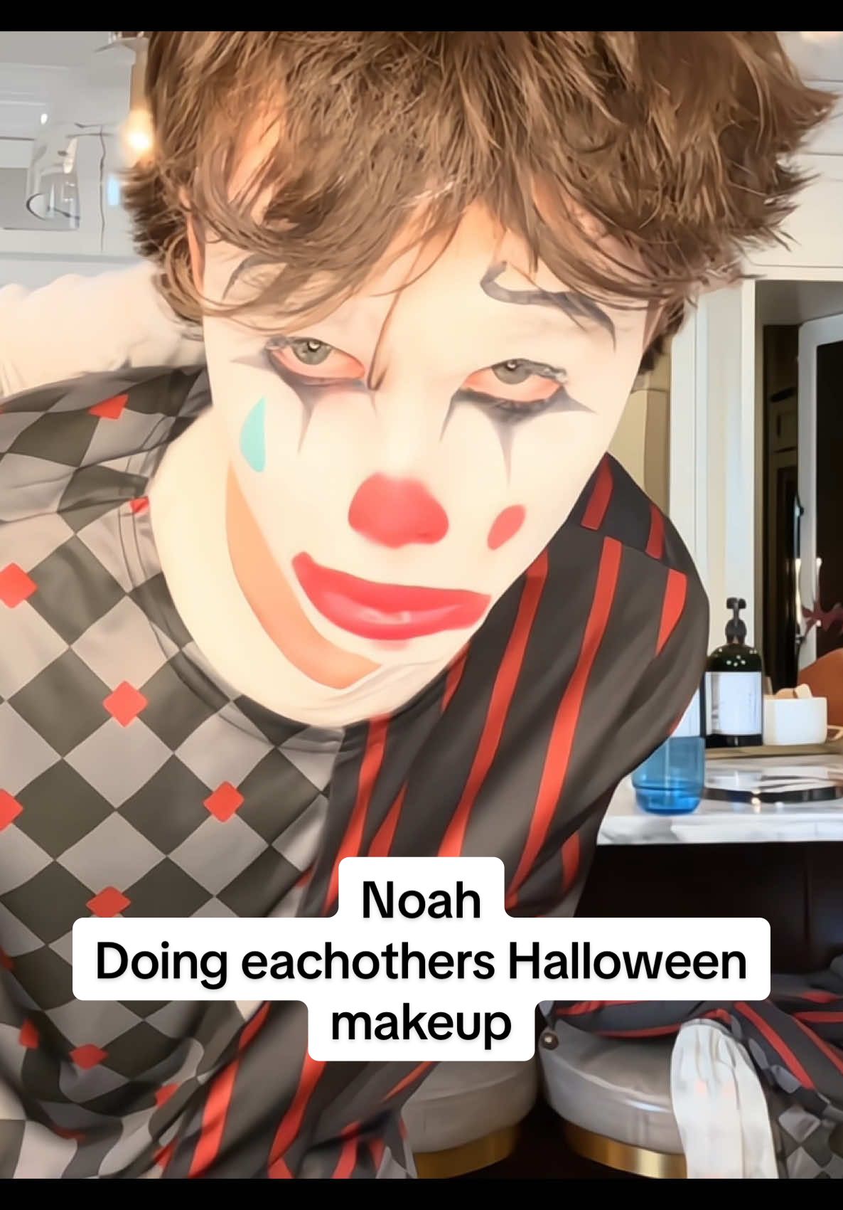 NOAH || Noah Doing eachothers Halloween makeup scenepack || #kalogeras #goodquality #scenepack #popular #noahrisling @Noah Risling 