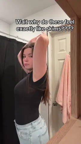 I’m in LOVE with this. It’s so comfortable too like I can’t breathe but it’s shaping at the same time??? #fyp #shapewear #crewneck #clothes #women 