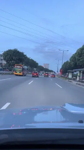 Đường Phạm Văn Đồng