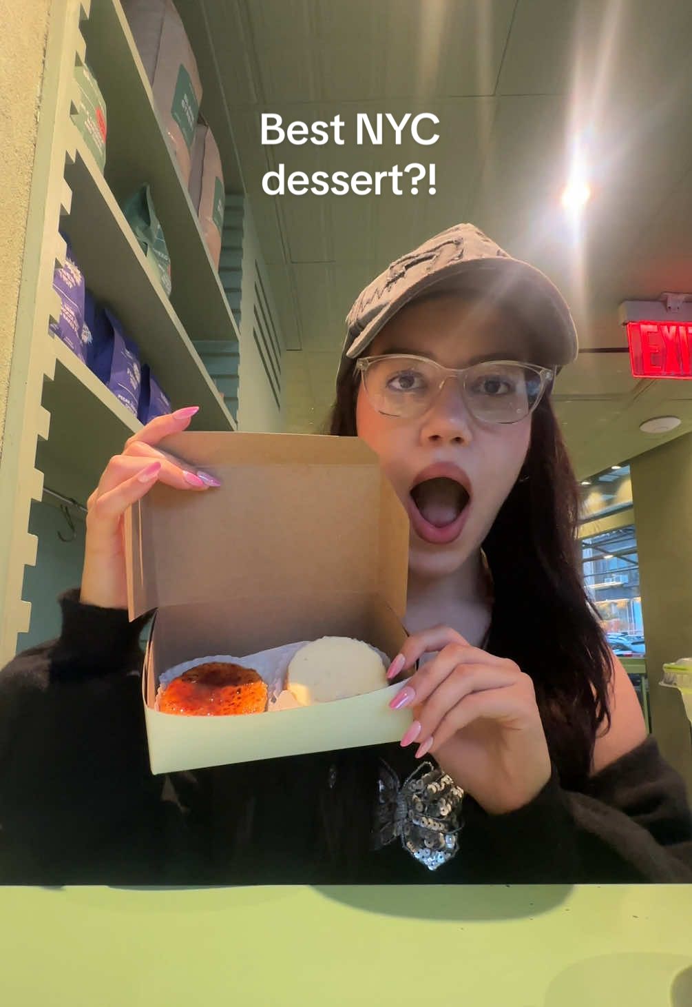 Miami girl tries nyc iconic matcha and cheesecake! Was super excited to try these foods the most on my solo trip to nyc for the first time and was not disappointed. Have you tried these?? #nycfood #solotravel #blankstreet #matcha #desserts 