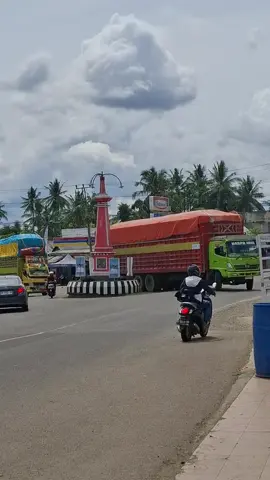 truck Sulawesi style Dewasa Panjang dan besar dengan knalpot cung takalar khass Sulawesi #zhumpallabbu #trucksulawesi 