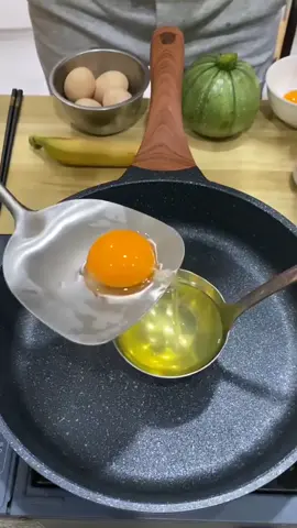 DEIXE COMENTÁRIO E ENVIO LINK🛍️ Frigideira Antiaderente Cerâmica Não Gruda Indução Ovos Frita Sem Óleo✅ https://s.shopee.com.br/5fgDaAMPw2