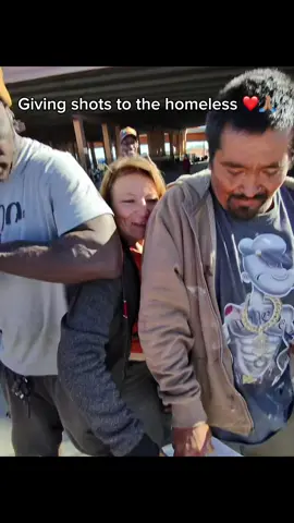 Blessing the homeless ❤️ #prank #meta #metaprank #homeless #helping 