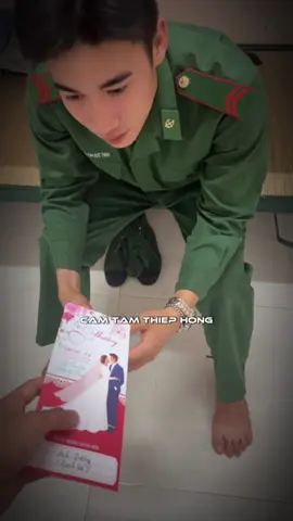 #xuhuongtiktok màu áo cô dâu trong em hôm nay khác qúa 😒😒#xuhuongtiktok #bodoibienphong #bodoibienphongvietnam🇻🇳 