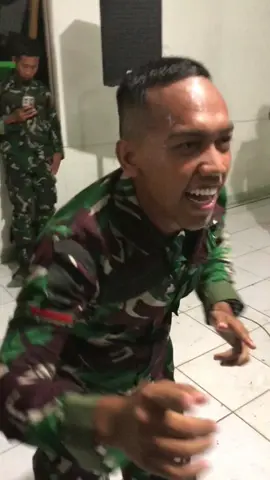 jogetan pemanggil bidan 😭 #fyp #timur #stecu #nakes 