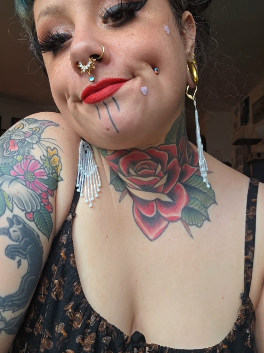 New @Maedusa Body Jewelry coming in♡ I'll switch em tomorrow. ily #cheekpiercings #dimplepiercings #cheekjewelry #maedusabodyjewelry 