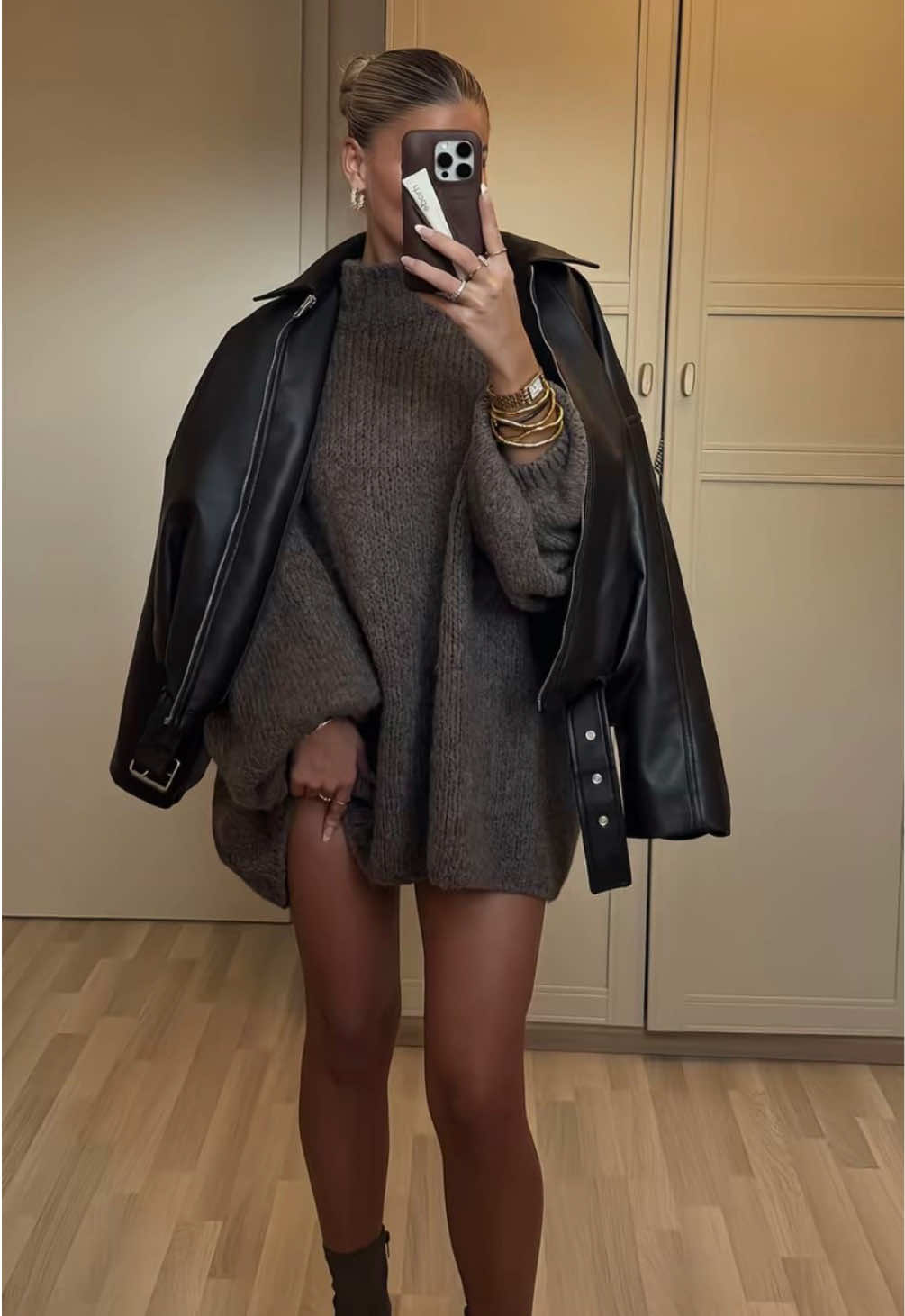 Friday ☺️ ##fashionblogger##fashiontiktok##streetwear##StreetFashion##cleangirlaesthetics