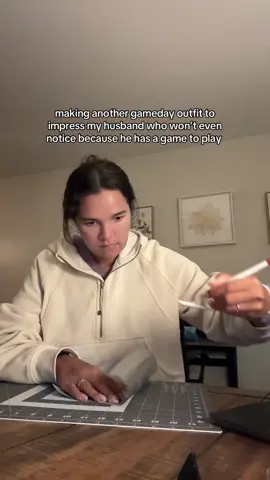 stay tuned for Sunday to see the full fit 🙂‍↕️ #gamedayoutfit #nflwife 