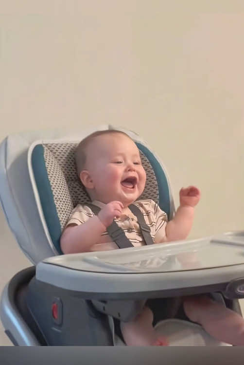 The baby's laughter is sweet#happy #usa #video #laugh #movie 