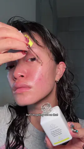 Just hold my hand  @Drunk Elephant oil @medicube global  Drunk elephant amino rain glass water serum @Kérastase hair growth serum @Aveda curl cream @Gisou hair oil @La Roche-Posay sunscreen @espoir USA eyebrows pencil @Aesop deodorant  @Olehenriksen Lipbalm  Gisou toffee hair mist @nutrafol hair grow supplement 