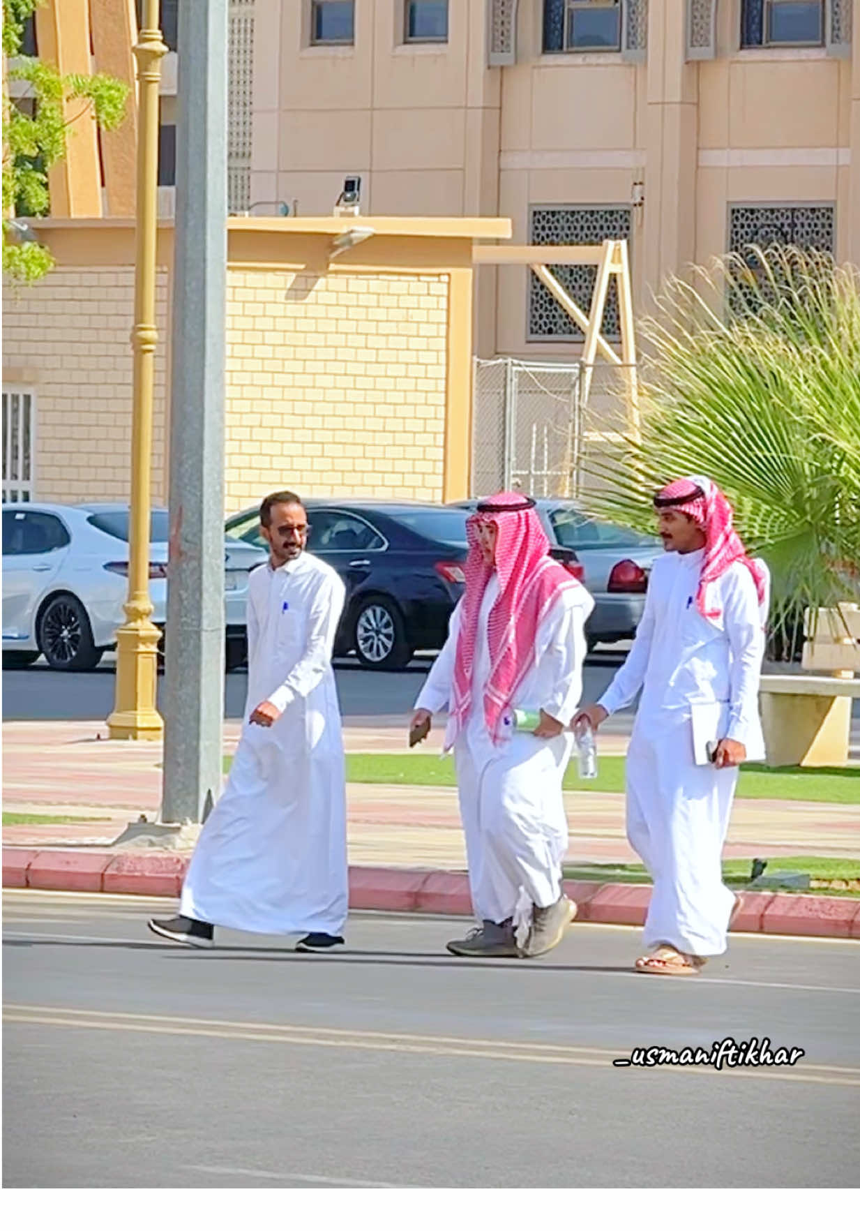 Students of Madina University 💚🌹🇸🇦 #_usmaniftikhar  #islamicuniversityofmadinah  #studentofknowledge  #madinauniversity  #universitytour 