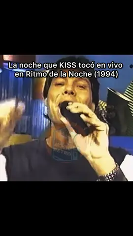 En 1994, KISS visitó Argentina y se presentó en Ritmo de la Noche. Sin playback, sin filtros, puro rock en la tele de los 90s. #kiss #argentina #90s #rocklegend #nostalgic 