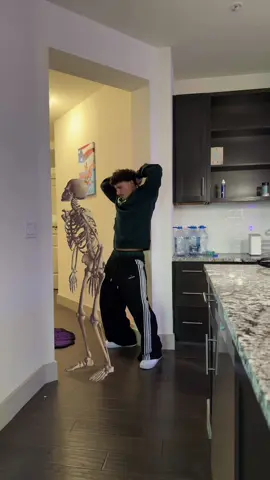 Y’all remember scary movie? 